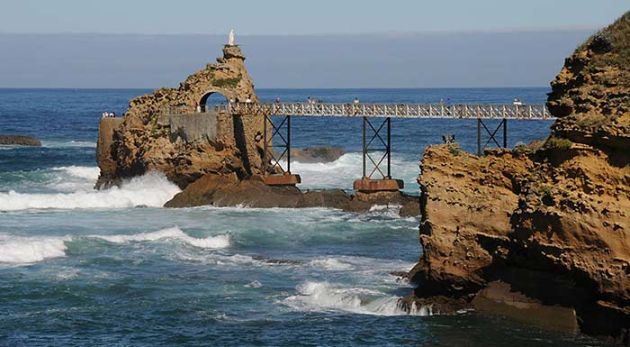 rocher-de-la-vierge-biarritz
