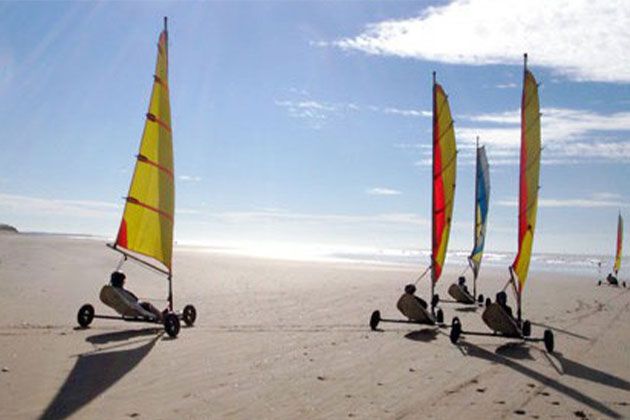 activité séminaire à Deauville : char-a-voile-