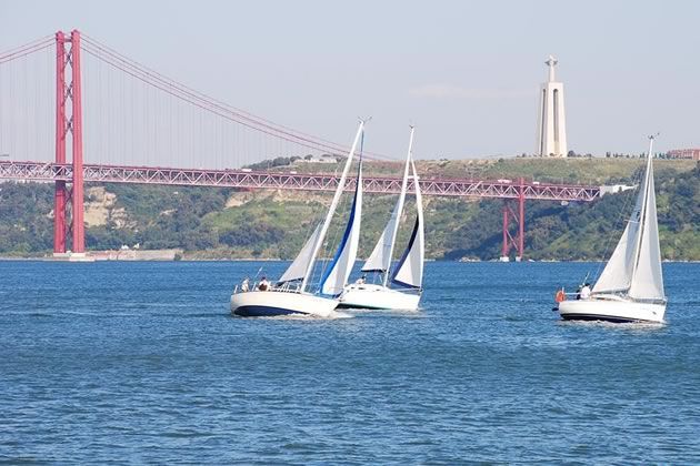 Régate en voilier sur le tage